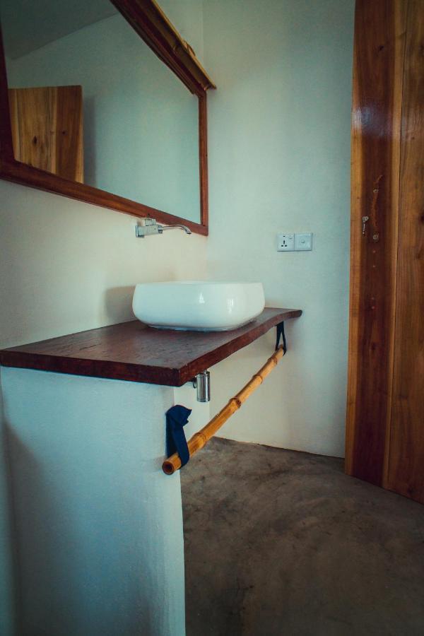 Whisky Point Resort Baie d'Arugam Extérieur photo